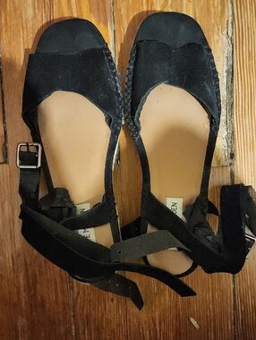 Steve Madden Black Wedge Sandals 10